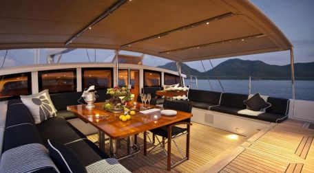 yacht for sale dubai